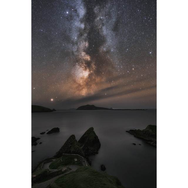 Dunquin Pier - Cé Dhún Chaoin & Milky Way